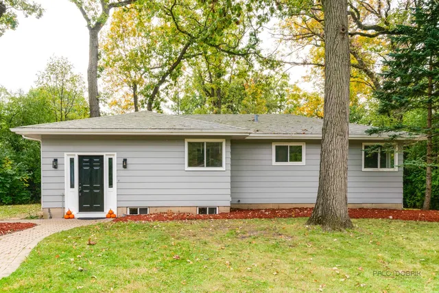 $399,000 | 1208 Quassey Avenue, Lake Bluff, IL 60044
