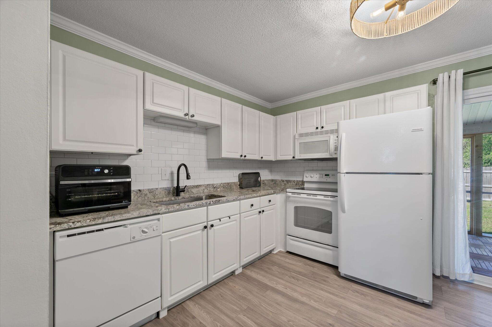 1836 Mepkin Road, Unit D4 Charleston, SC 29407 - Photo 14 of 27 Lots of storage