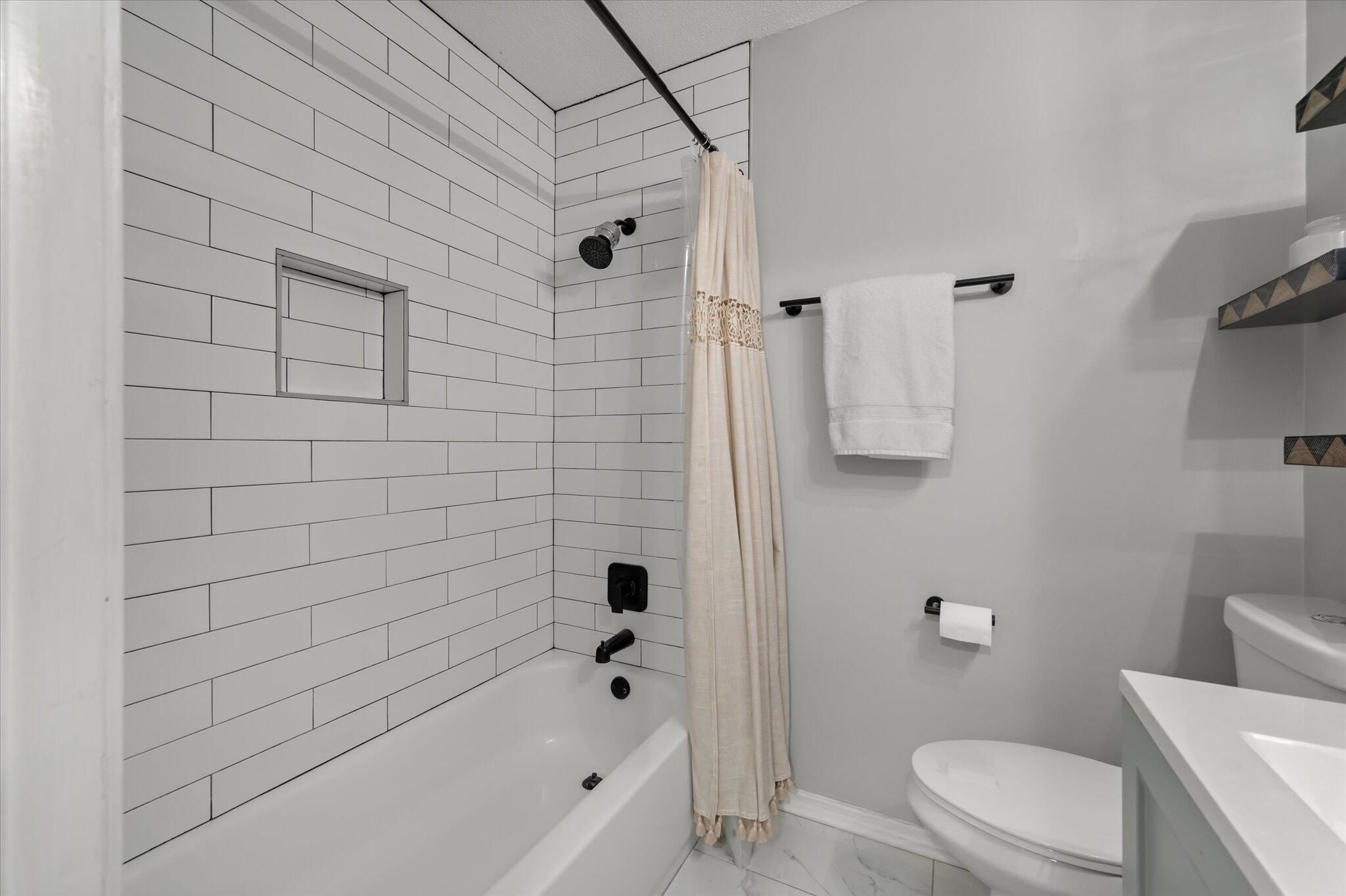 1836 Mepkin Road, Unit D4 Charleston, SC 29407 - Photo 24 of 27 Tiled Shower
