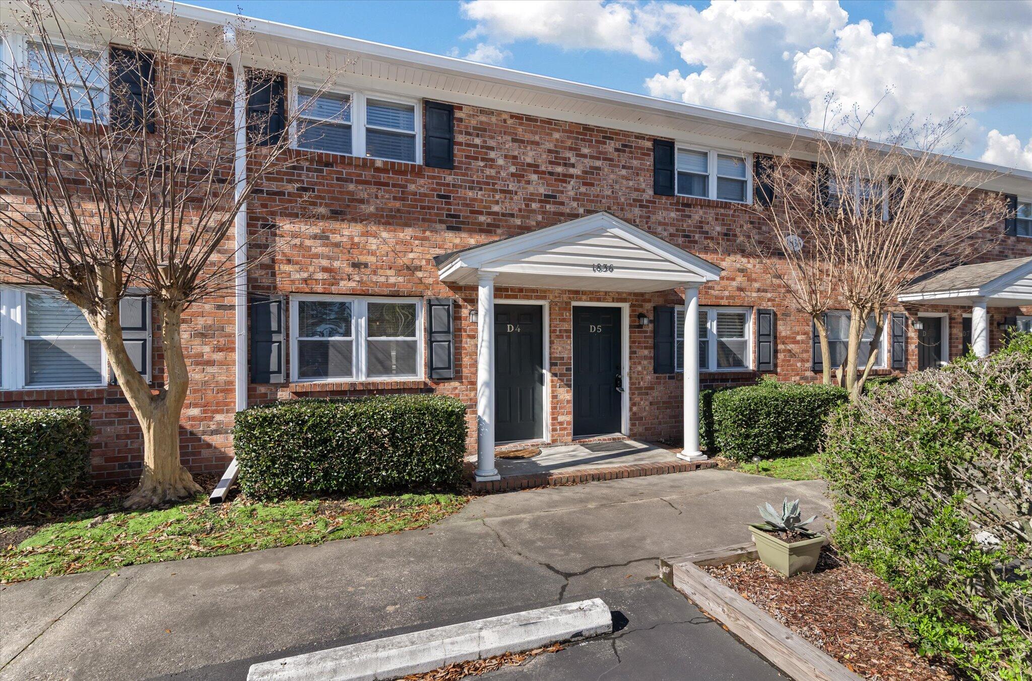 1836 Mepkin Road, Unit D4 Charleston, SC 29407 - Photo 5 of 27 Beautiful brick exterior