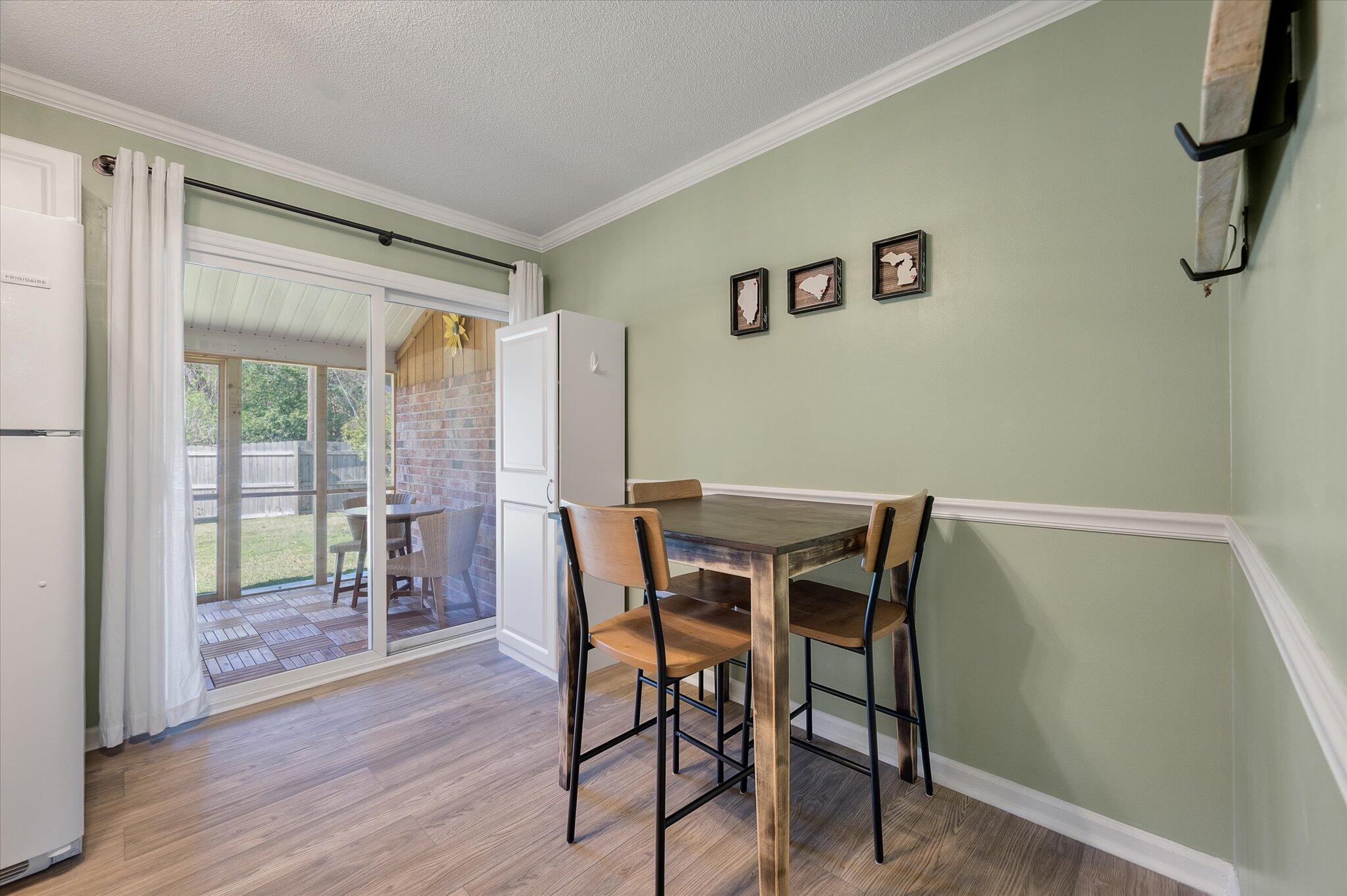 1836 Mepkin Road, Unit D4 Charleston, SC 29407 - Photo 7 of 27 Dining Area