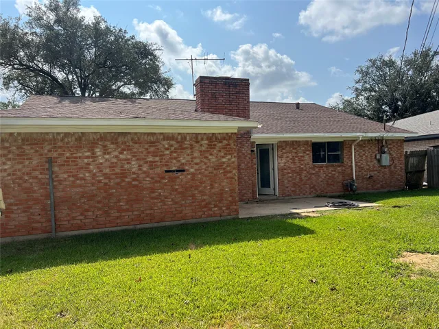 $272,000 | 1104 East Thirteenth Street, Deer Park, TX 77536