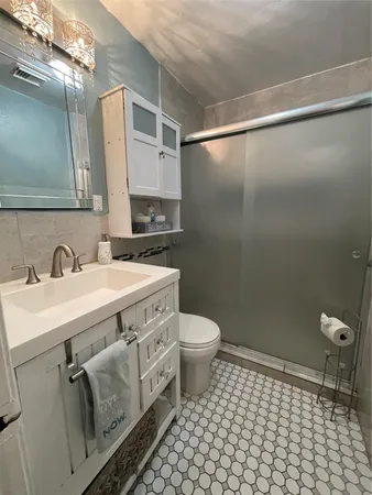 $2,500 | 1212 55th Street, Galveston, TX 77551