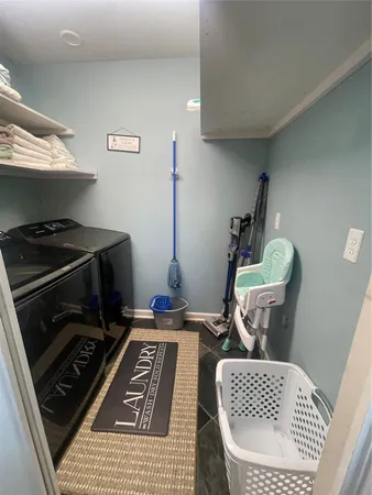 $2,500 | 1212 55th Street, Galveston, TX 77551