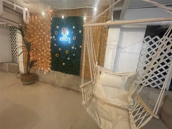 $2,500 | 1212 55th Street, Galveston, TX 77551