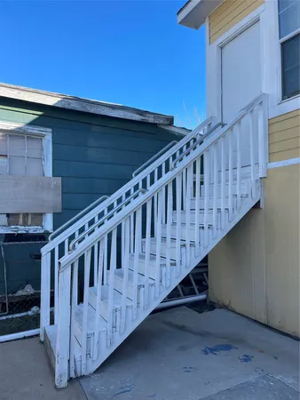 $2,500 | 1212 55th Street, Galveston, TX 77551