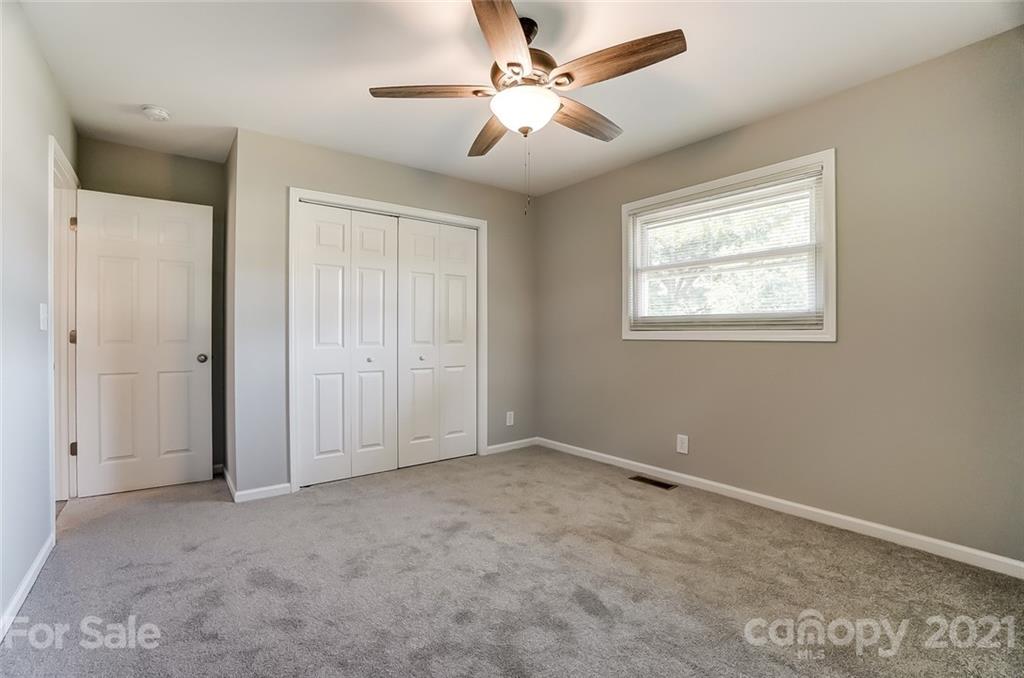 917 Oates Road Bessemer City, NC 28016 - Photo 17 of 29 Gallery Image 17