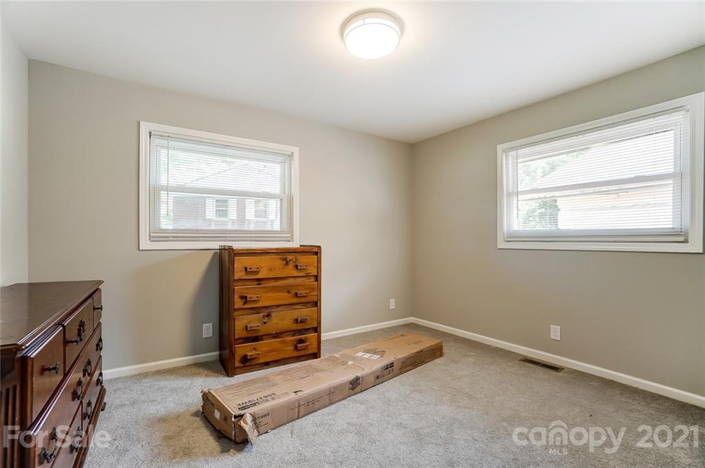 917 Oates Road Bessemer City, NC 28016 - Photo 21 of 29 Gallery Image 21