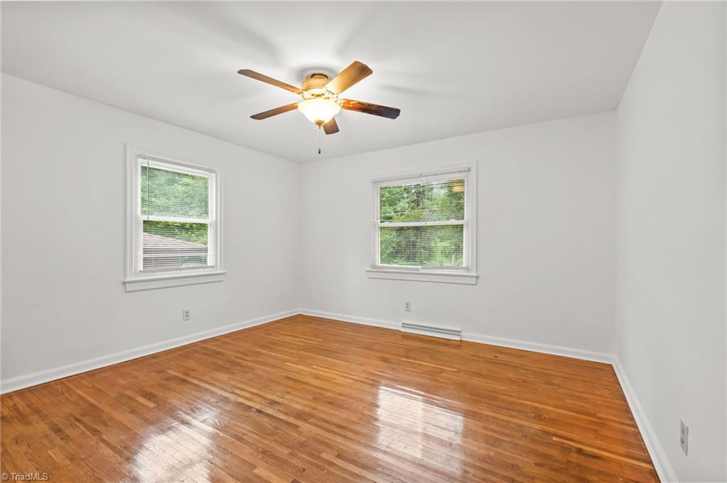 1410 Wiltshire Street High Point, NC 27265 - Photo 16 of 32