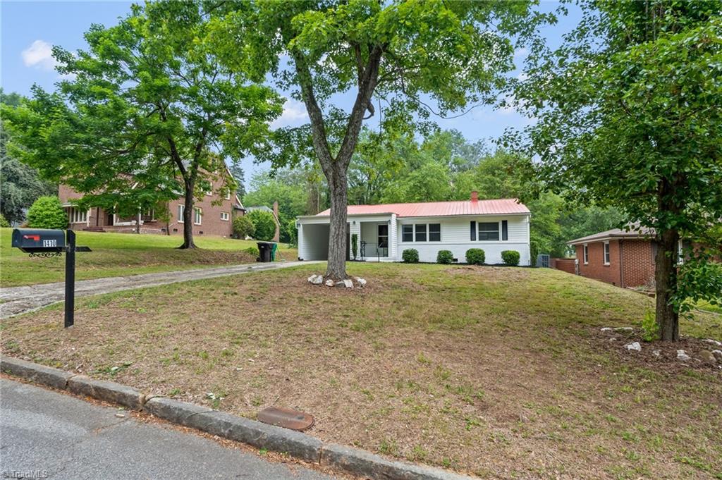 1410 Wiltshire Street High Point, NC 27265 - Photo 2 of 32