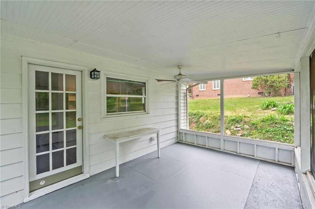 1410 Wiltshire Street High Point, NC 27265 - Photo 25 of 32