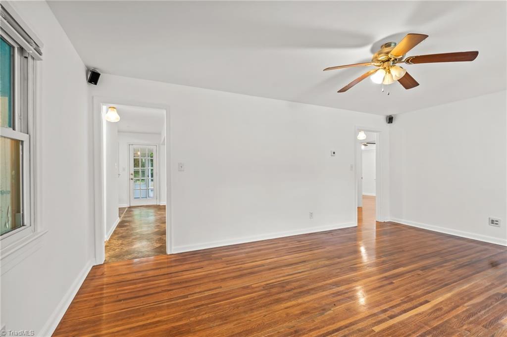 1410 Wiltshire Street High Point, NC 27265 - Photo 6 of 32