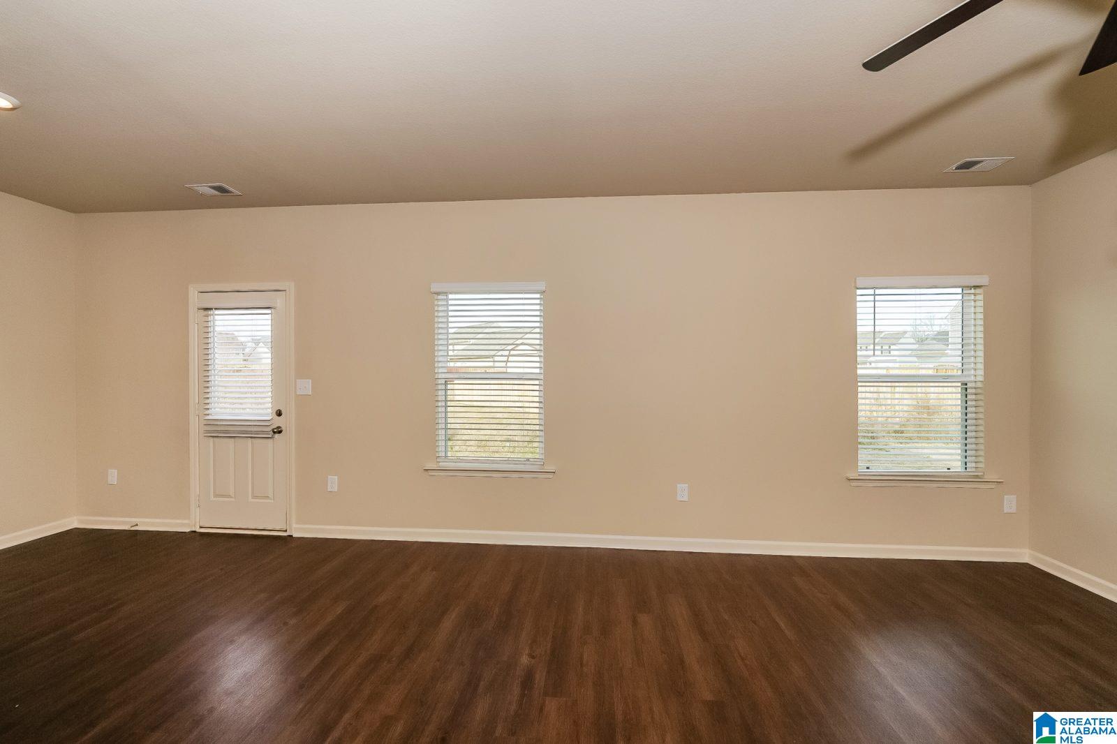 535 Clover Circle Springville, AL 35146 - Photo 3 of 17