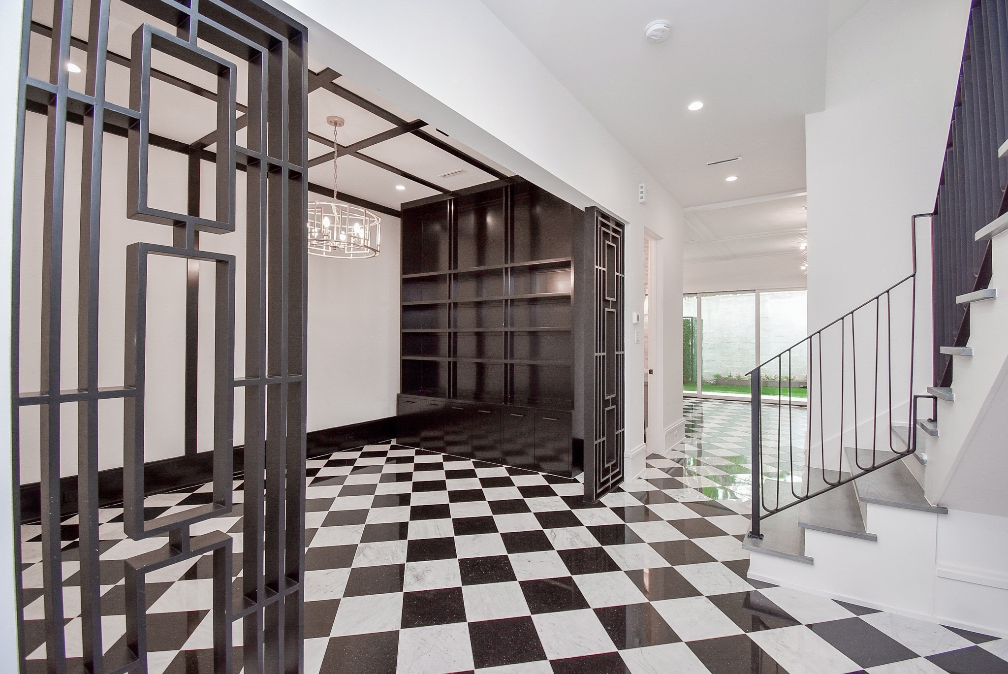 1107 Berthea Street, Unit B Houston, TX 77006 - Photo 4 of 50 a black and white checkered floor