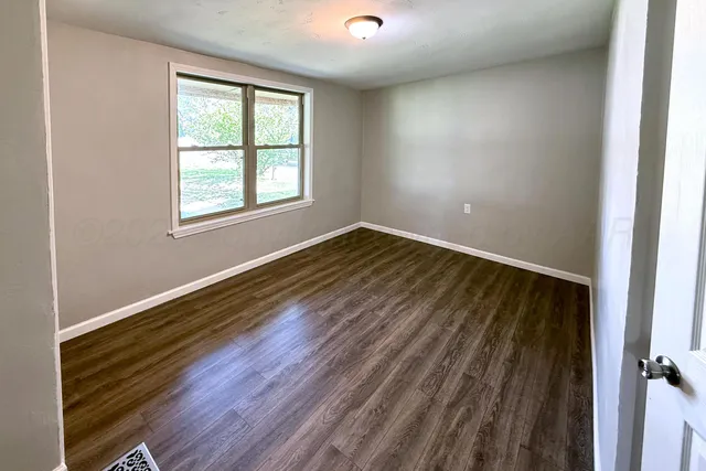 $99,900 | 530 South Main Street, Booker, TX 79005