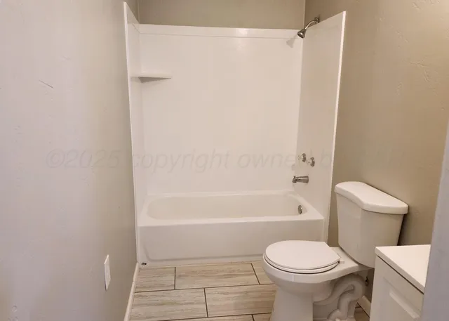 $99,900 | 530 South Main Street, Booker, TX 79005