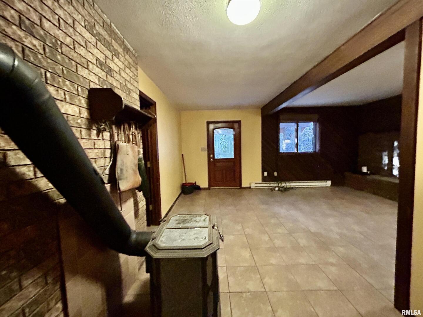 61 Schack Murphysboro, IL 62966 - Photo 27 of 43 a view of a livingroom with furniture and staircase
