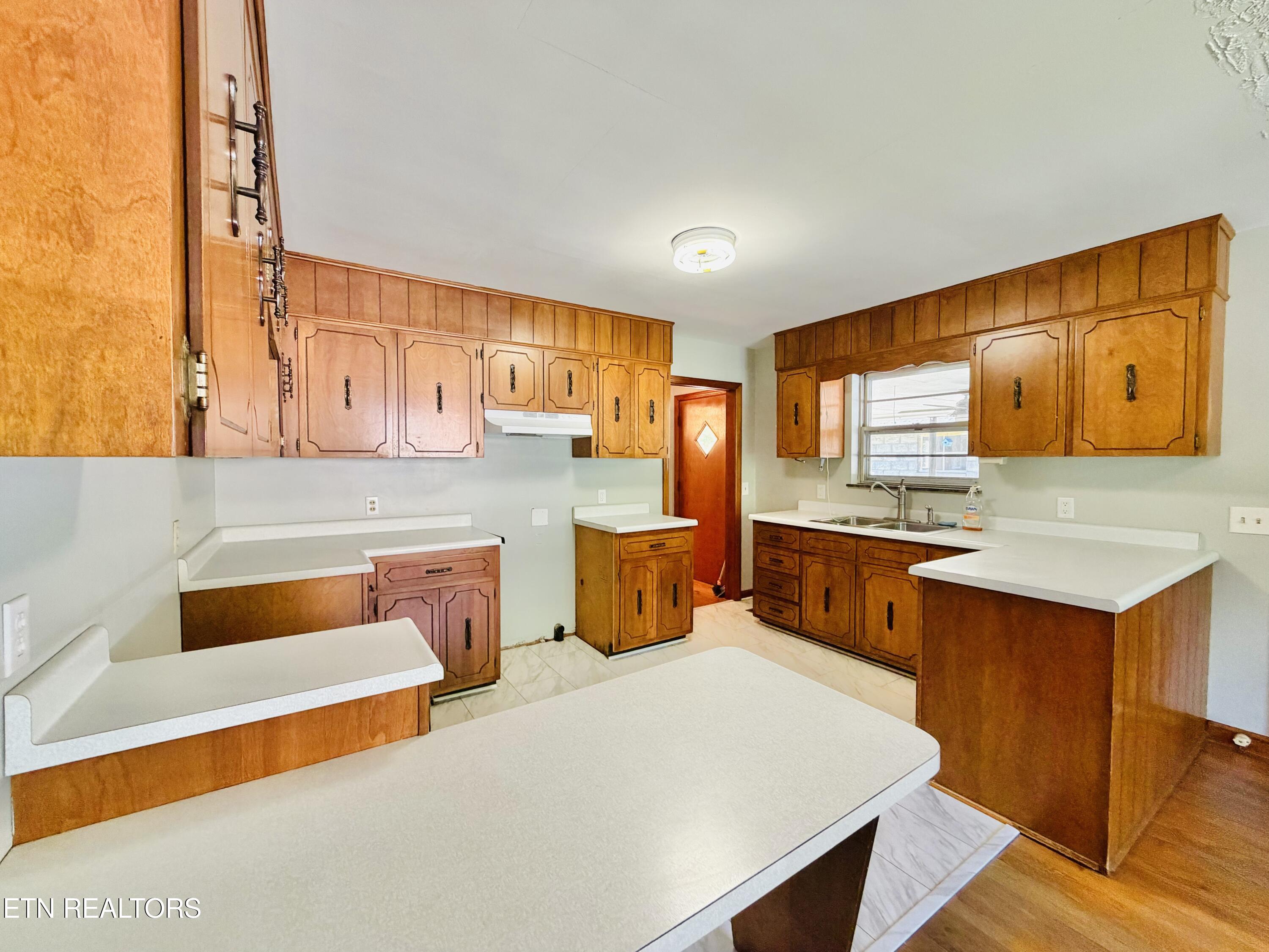 2837 Wildwood Road Maryville, TN 37804 - Photo 10 of 53 Kitchen
