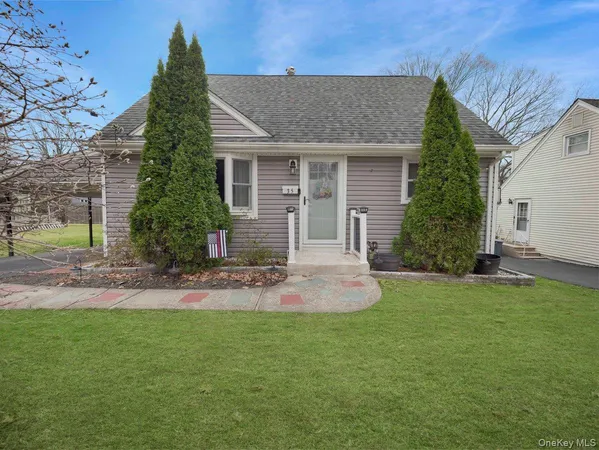 $725,000 | 35 Hillside Avenue, Suffern, NY 10901
