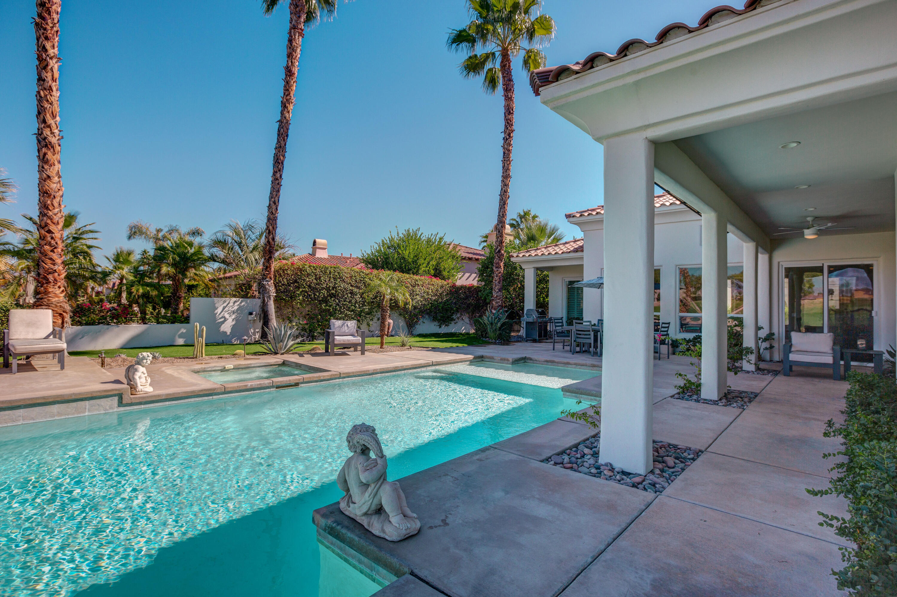 390 Loch Lomond Road Rancho Mirage, CA 92270 - Photo 4 of 55 41