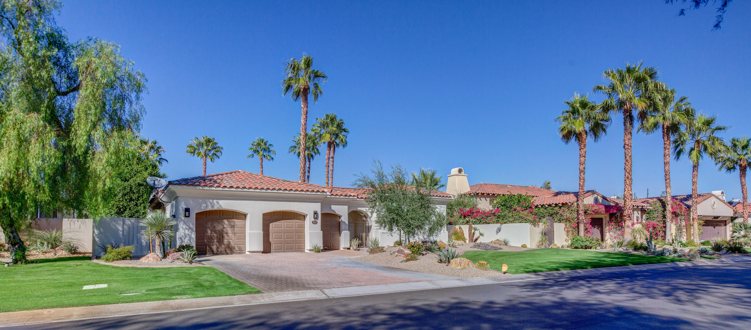 390 Loch Lomond Road Rancho Mirage, CA 92270 - Photo 7 of 55 a view of outdoor space and yard