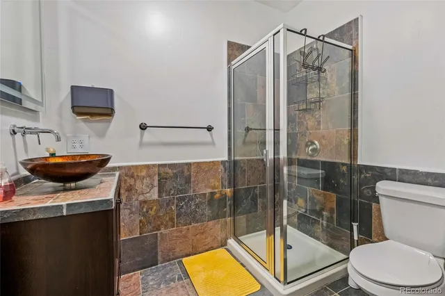 a view of an outdoor space