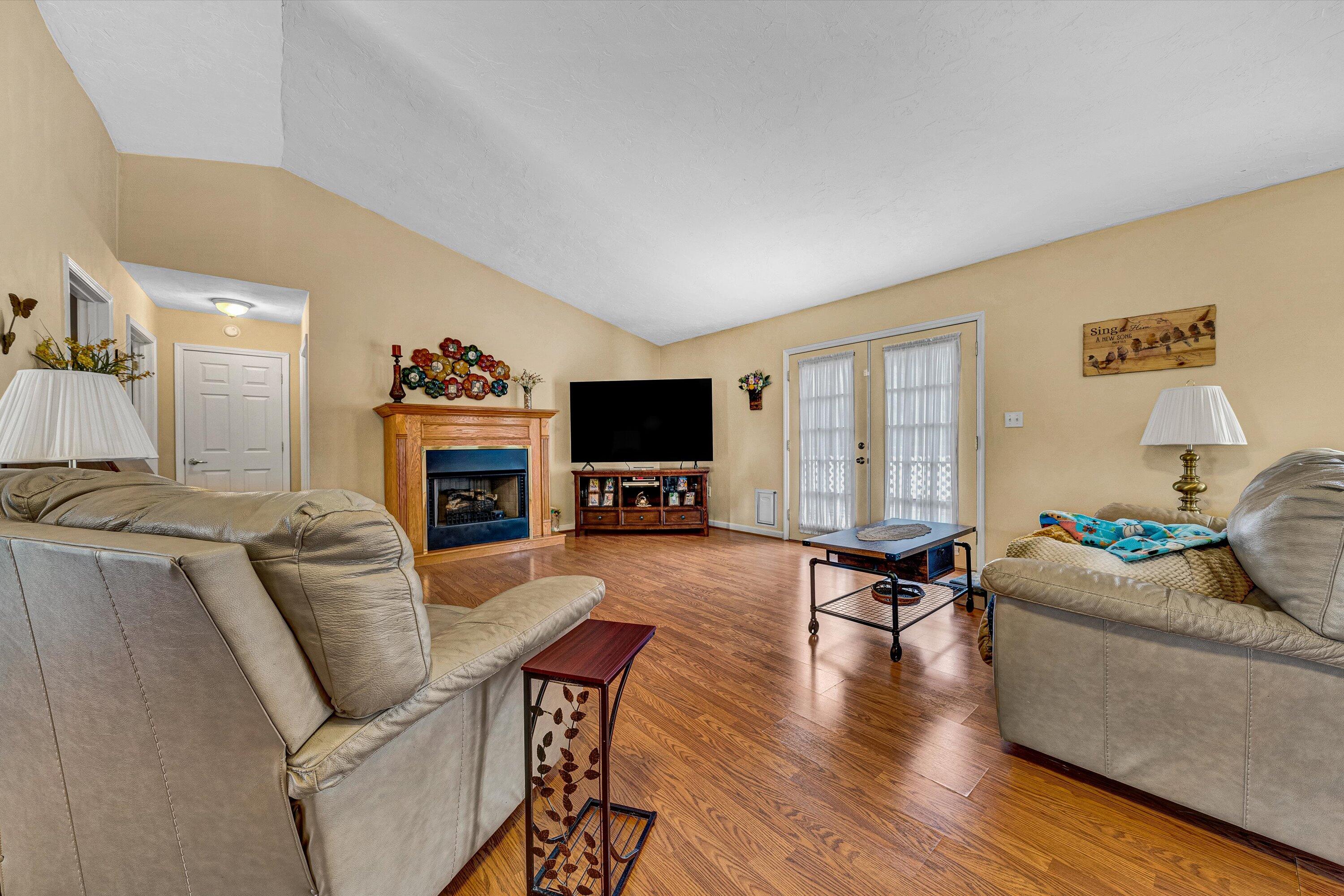 5461 Meadors Spur Road Moneta, VA 24121 - Photo 9 of 56 09-SGM-09985