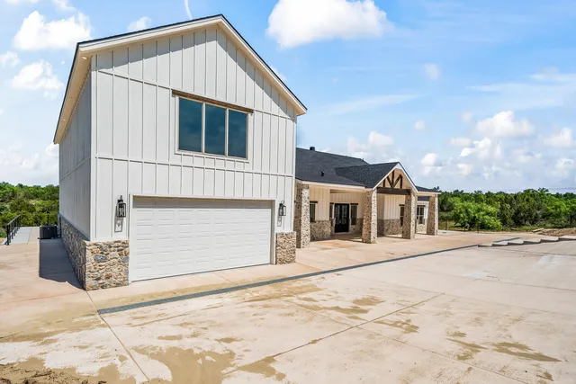 $1,275,000 | 2627 Ward Road, Snyder, TX 79549