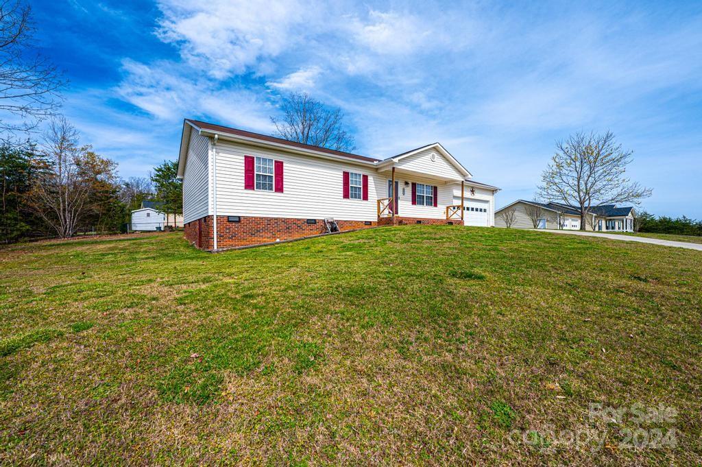 6455 Ridgeview Circle Granite Falls, NC 28630 - Photo 1 of 27 Gallery Image 1