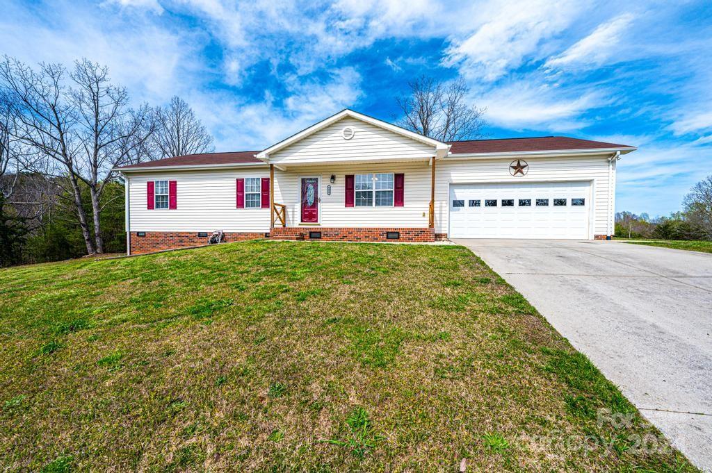 6455 Ridgeview Circle Granite Falls, NC 28630 - Photo 3 of 27 Gallery Image 3