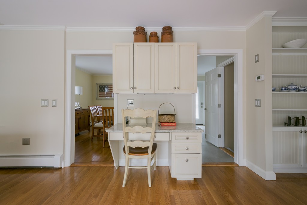 82 Bloomfield Street Lexington, MA 02421 - Photo 12 of 30