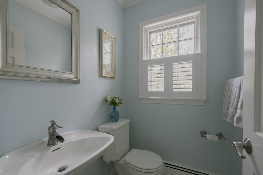 82 Bloomfield Street Lexington, MA 02421 - Photo 19 of 30