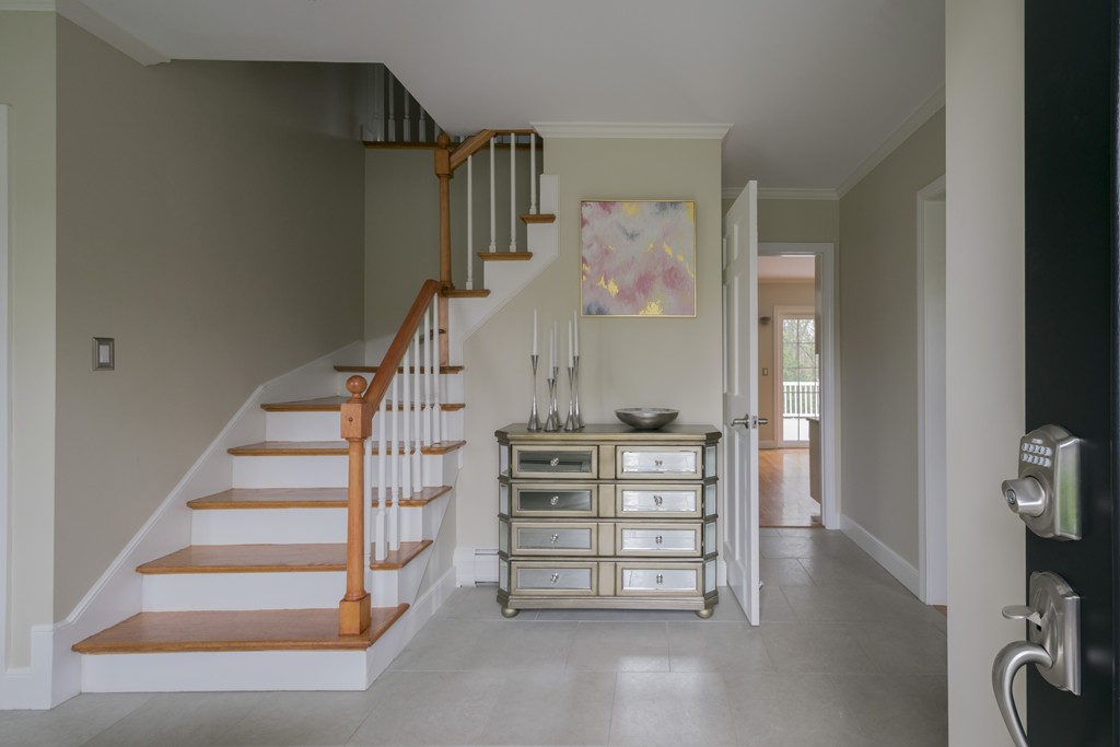 82 Bloomfield Street Lexington, MA 02421 - Photo 2 of 30