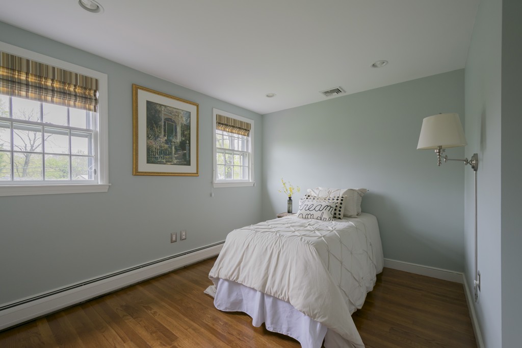 82 Bloomfield Street Lexington, MA 02421 - Photo 26 of 30