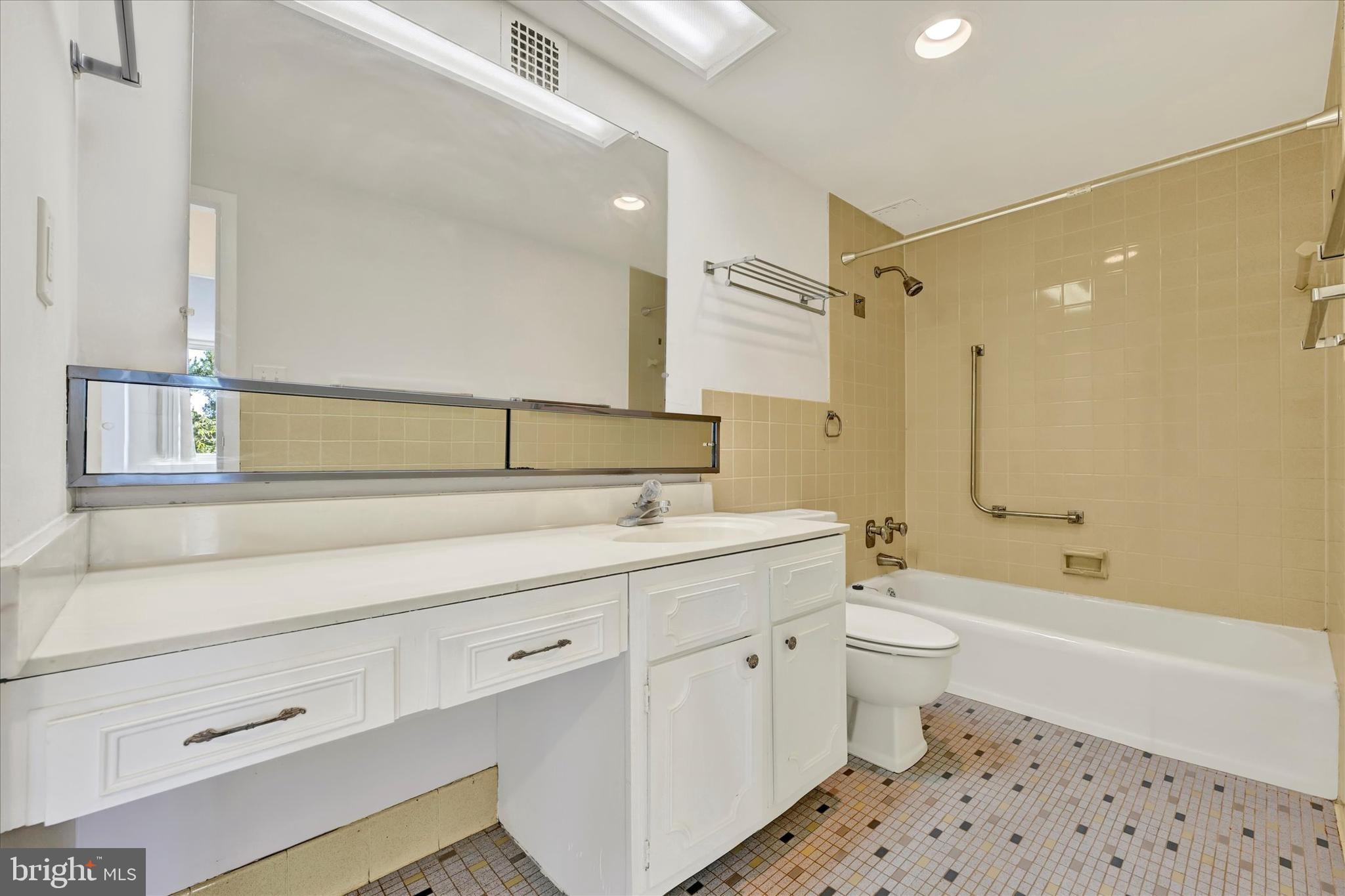 4401 Roland Avenue, Unit 312 Baltimore, MD 21210 - Photo 14 of 20