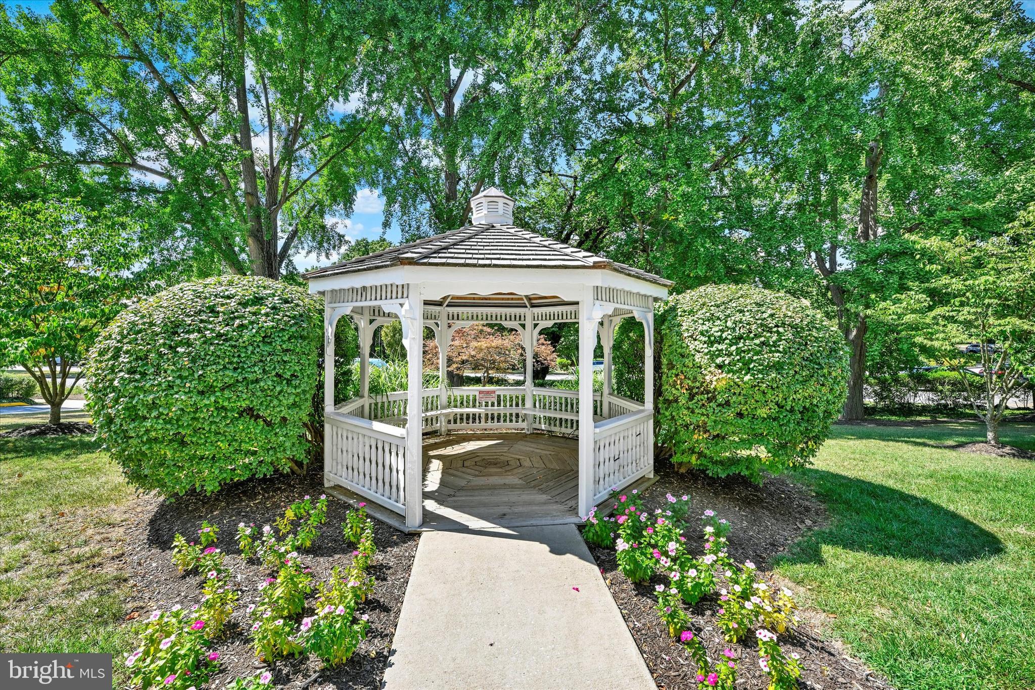 4401 Roland Avenue, Unit 312 Baltimore, MD 21210 - Photo 3 of 20