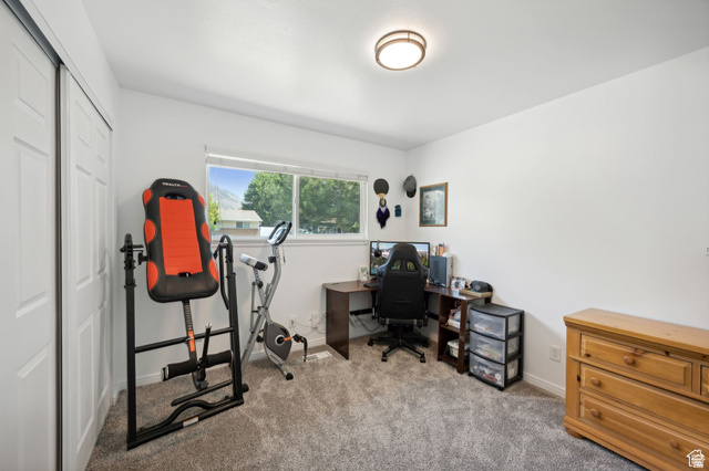 495 North 250 West Springville, UT 84663 - Photo 14 of 35 Office area with light carpet and baseboards