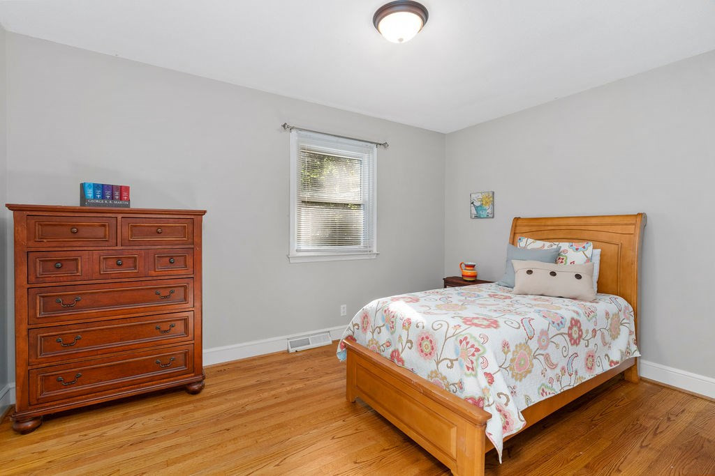 1314 Hampton Valley Road Cary, NC 27511 - Photo 16 of 24 Photo 17