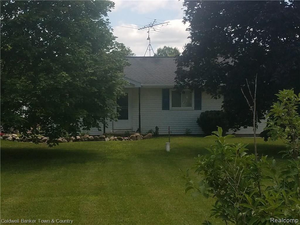 10252 Byron Road Howell, MI 48855 - Photo 1 of 15 20170715_121154.jpg