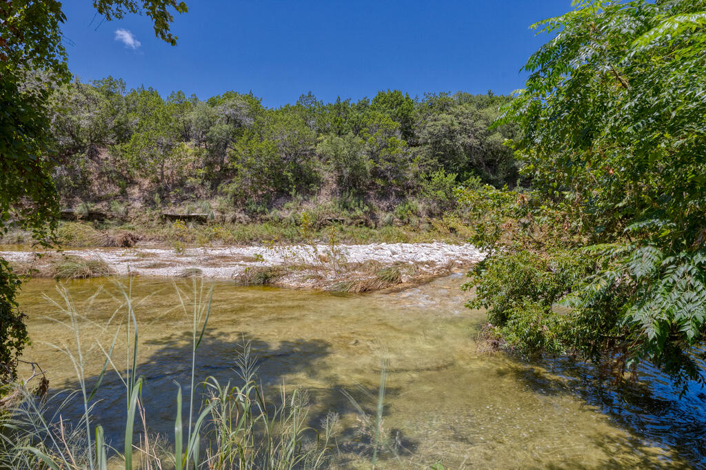124 Fahrig Road Leakey, TX 78873 - Photo 32 of 43 Gallery Image 32