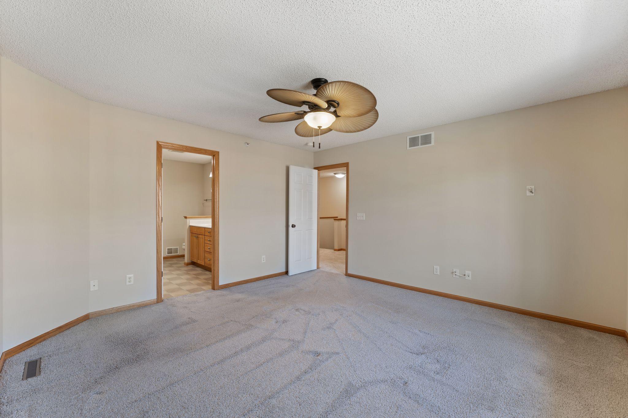 14537 Florissant Path, Unit 1030 Apple Valley, MN 55124 - Photo 16 of 42