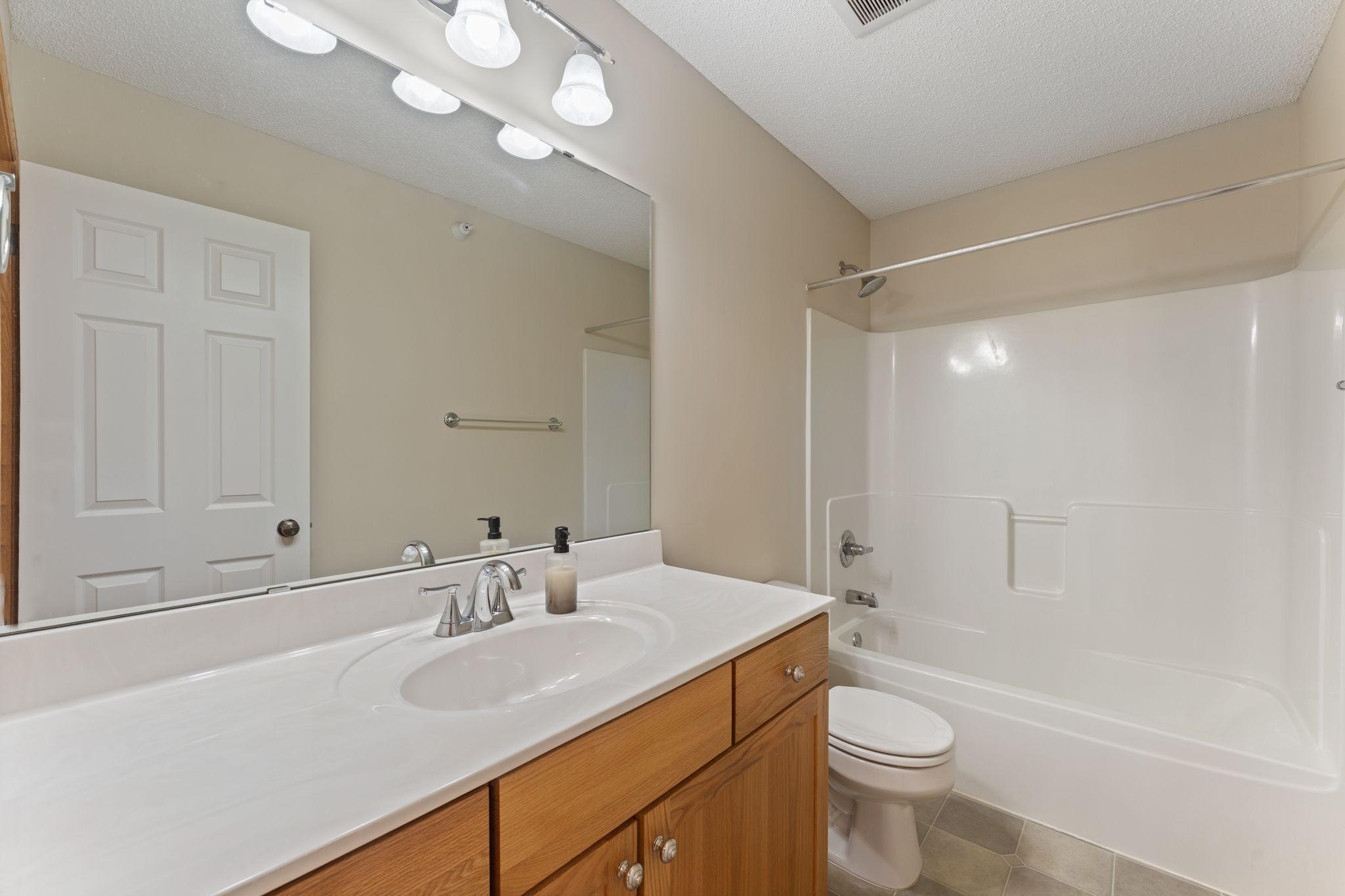 14537 Florissant Path, Unit 1030 Apple Valley, MN 55124 - Photo 21 of 42