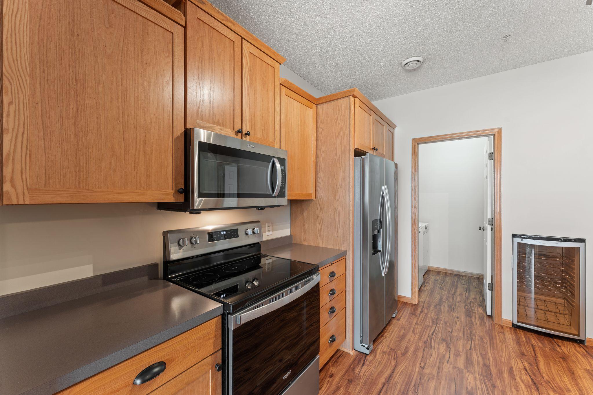 14537 Florissant Path, Unit 1030 Apple Valley, MN 55124 - Photo 8 of 42