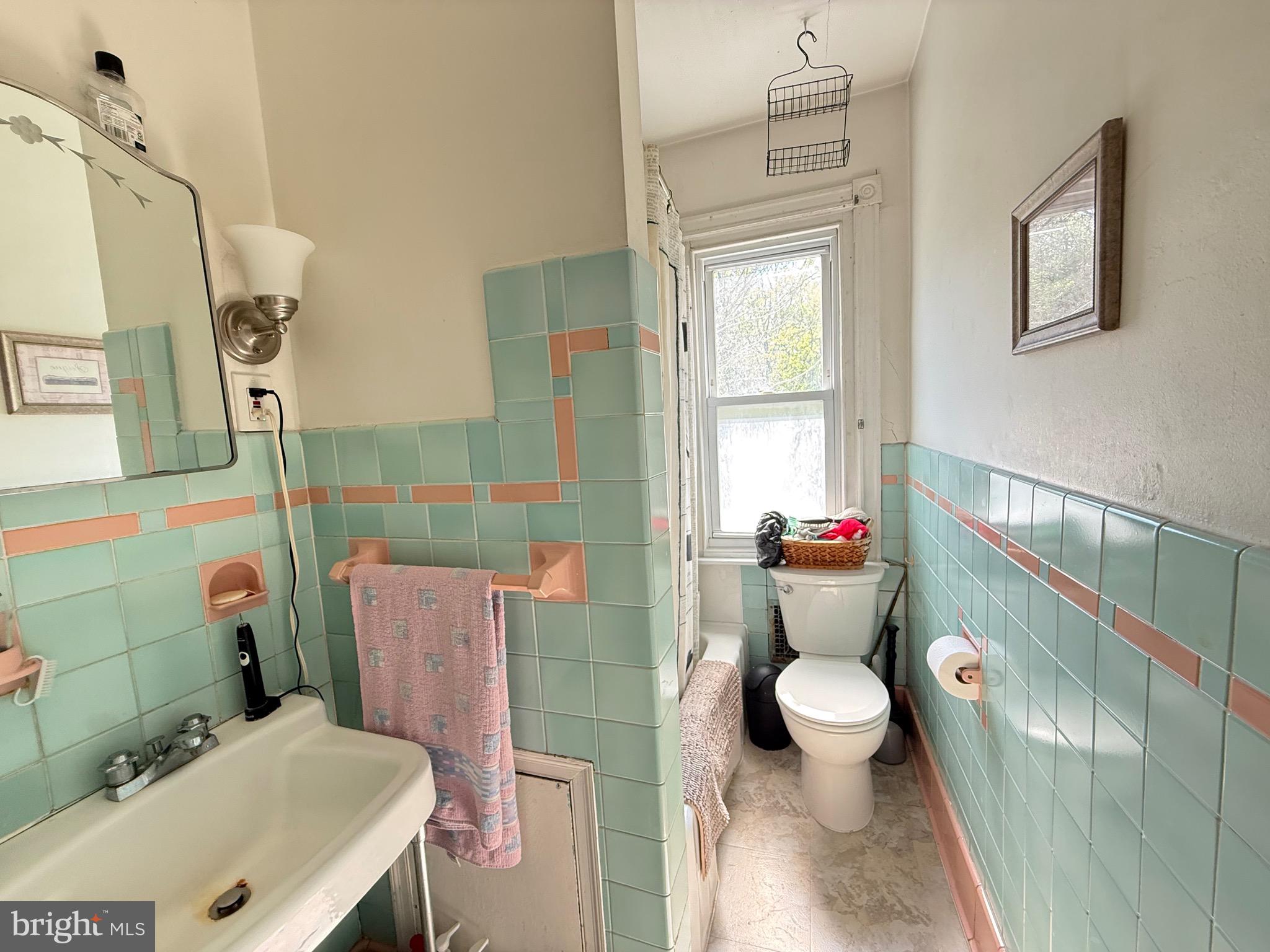 505 Ryers Avenue Cheltenham, PA 19012 - Photo 16 of 34 2BR, Bathroom