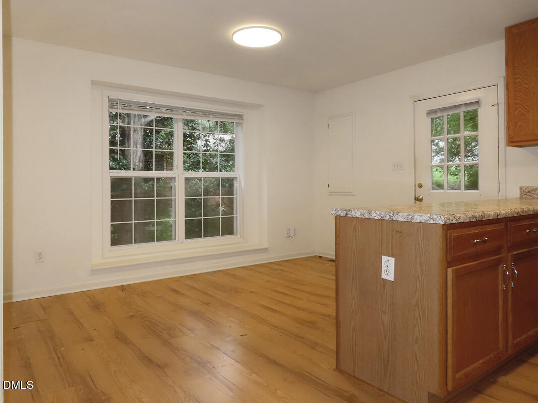 320 Davie Road Carrboro, NC 27510 - Photo 4 of 20 Dine New 2024