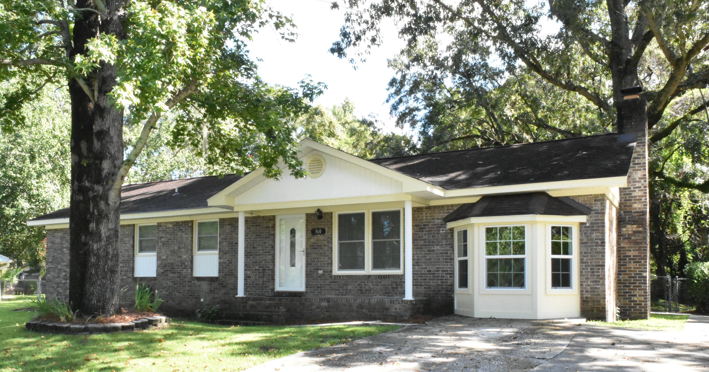 360 Oxford Road Ladson, SC 29456 - Photo 1 of 19 front1