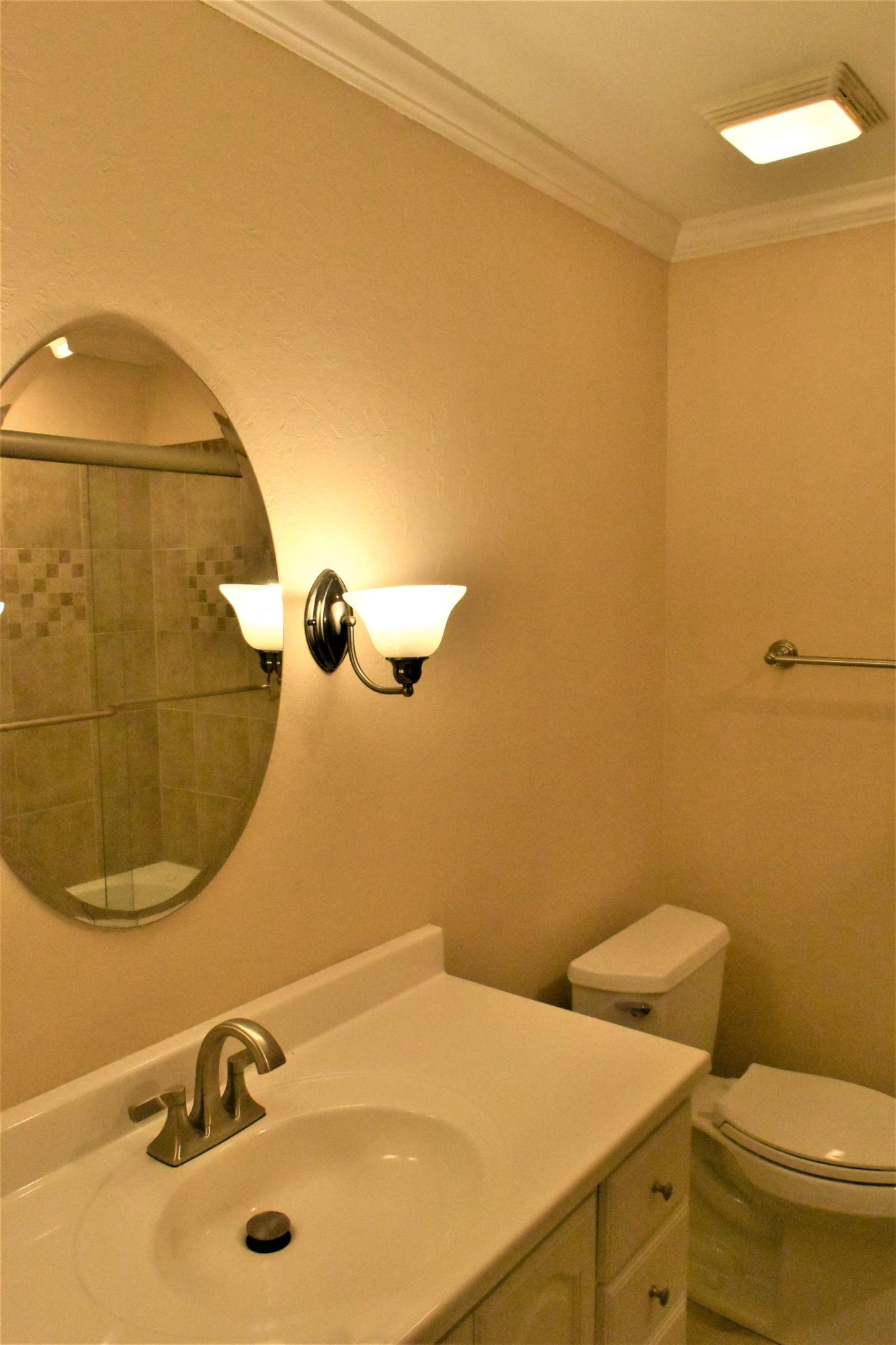 360 Oxford Road Ladson, SC 29456 - Photo 12 of 19 Guest Bath