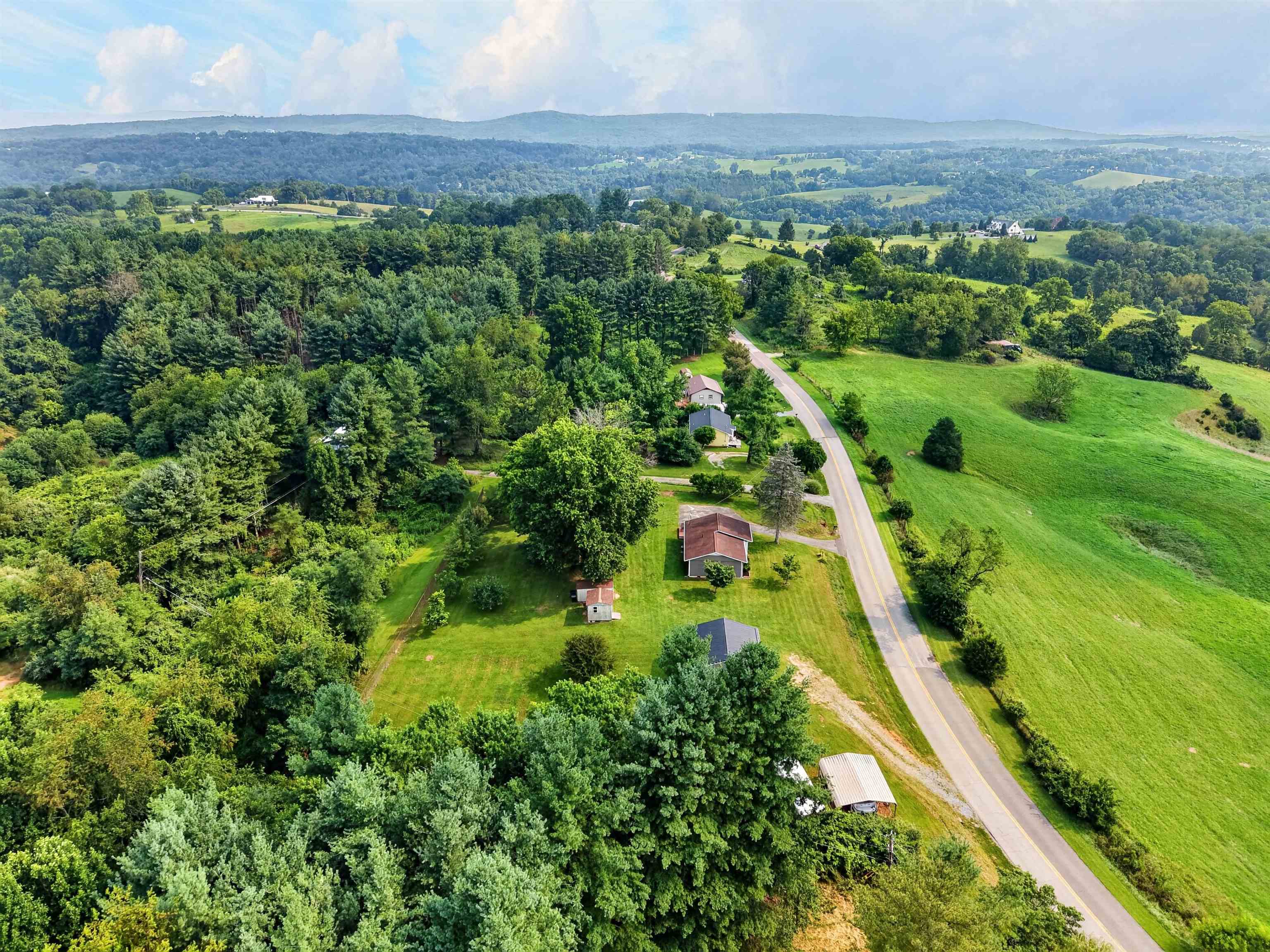 867 Switchback Road Christiansburg, VA 24073 - Photo 59 of 64 Gallery Image 59