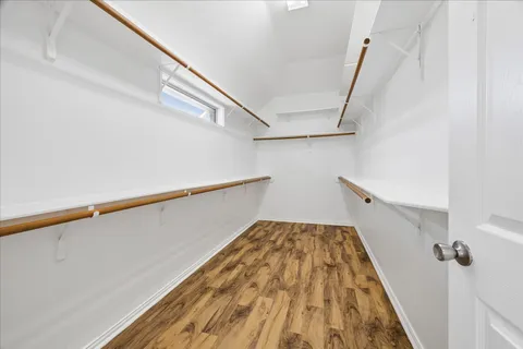 $450,000 | 3211 Chappelwood Drive, Pearland, TX 77584