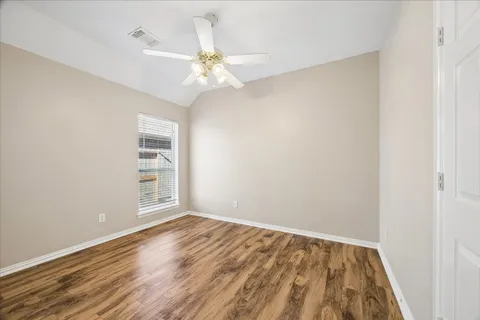 $450,000 | 3211 Chappelwood Drive, Pearland, TX 77584